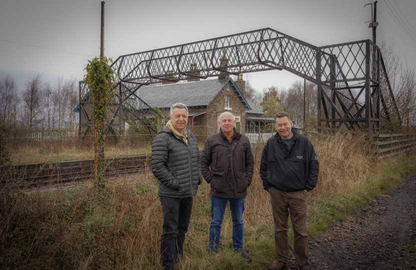 Councillor Angus Forbes, Mac Roberts and Murdo Fraser MSP at Errol Station